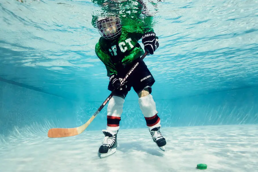 Joueur De Hockey Sous Marin，Bâton PNG