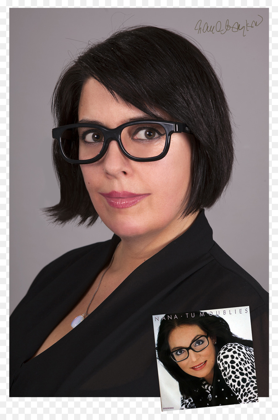 Femme à Lunettes，Cheveux Noirs PNG